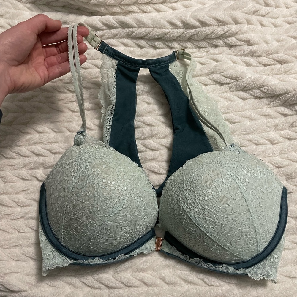 32DDD Front-Close PINK push-up Victoria’s Secret